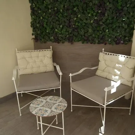 شقة Sunny Oasis In Vibrant District 50m From Sea Promenade *