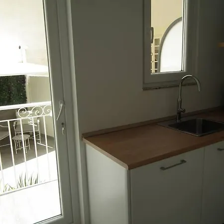 Sunny Oasis In Vibrant District 50m From Sea Promenade Sliema
