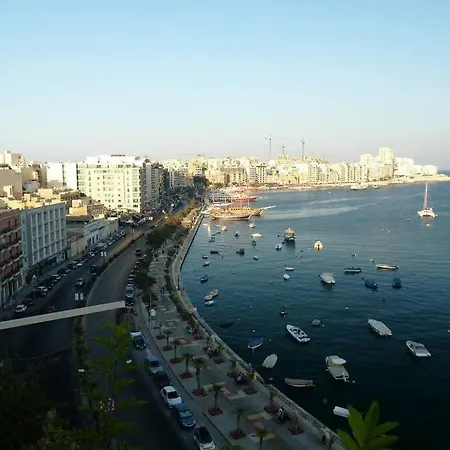 Sunny Oasis In Vibrant District 50m From Sea Promenade 아파트 슬리에마