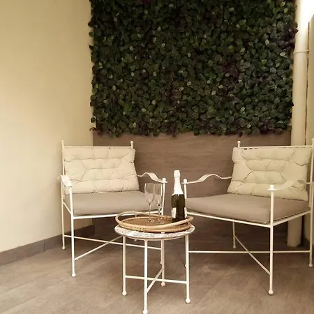 Sunny Oasis In Vibrant District 50m From Sea Promenade *