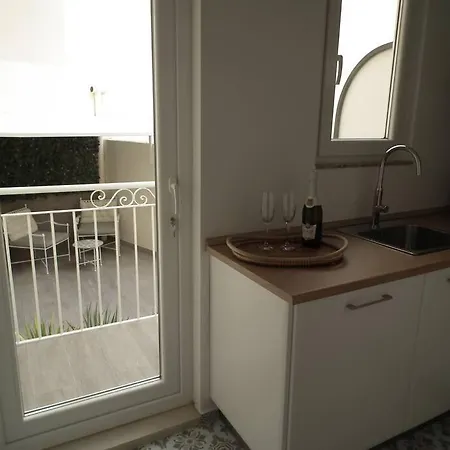 Sunny Oasis In Vibrant District 50m From Sea Promenade *